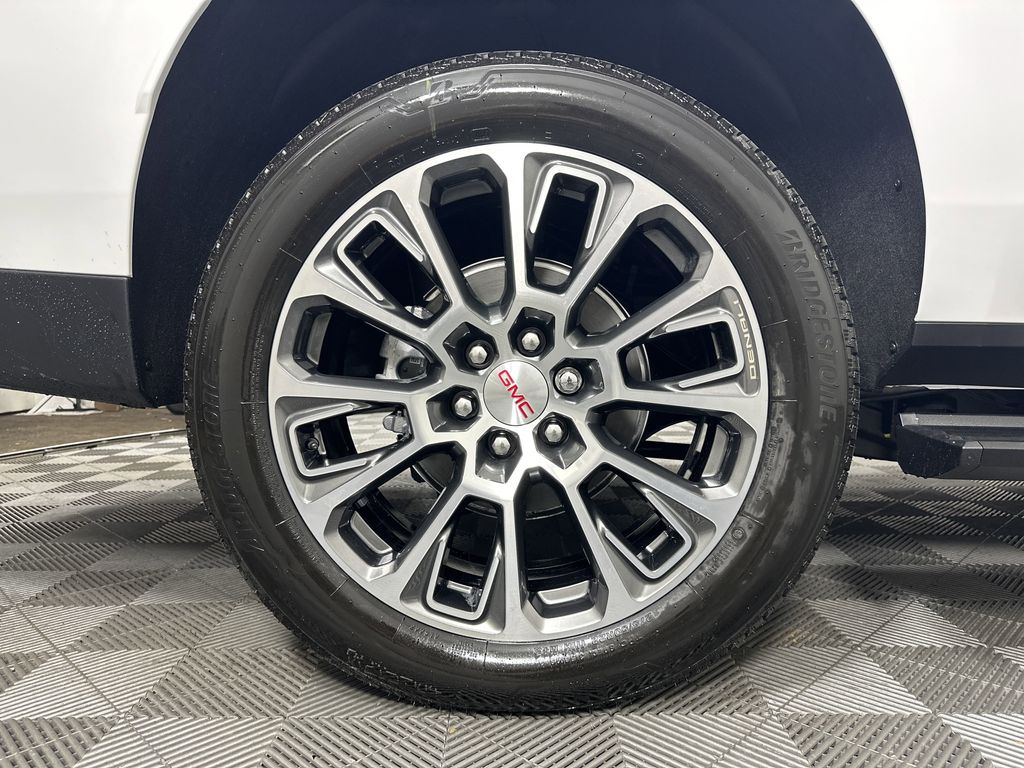 new 2025 GMC Yukon XL car, priced at $97,580
