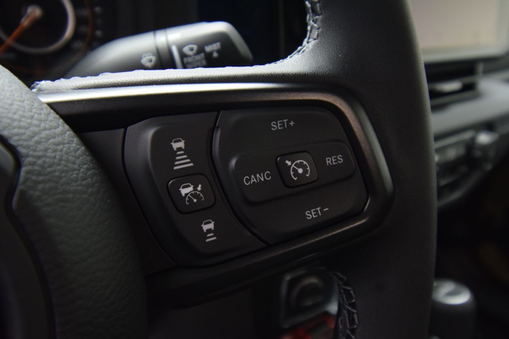 new 2025 Jeep Gladiator car, priced at $56,463