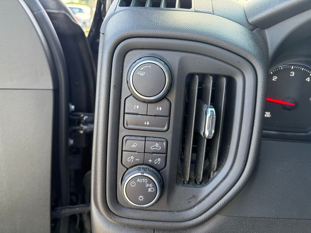 used 2024 Chevrolet Silverado 2500HD car, priced at $52,491