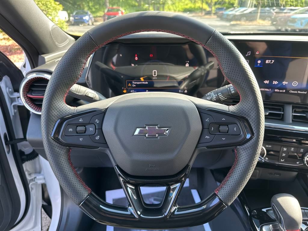 new 2025 Chevrolet Trax car, priced at $25,895