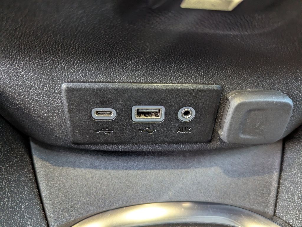 used 2024 Chevrolet Malibu car, priced at $17,991