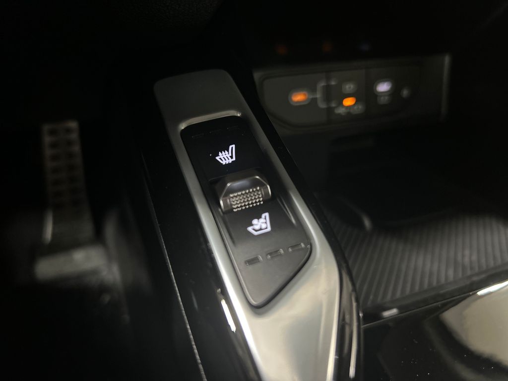 new 2025 Kia Sorento car, priced at $42,287