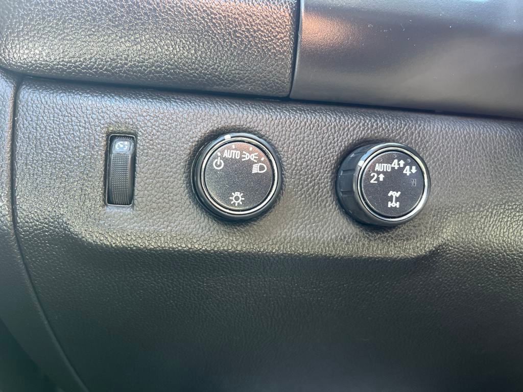 used 2022 Chevrolet Colorado car, priced at $23,994