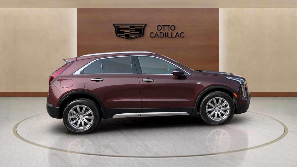 used 2022 Cadillac XT4 car, priced at $29,450
