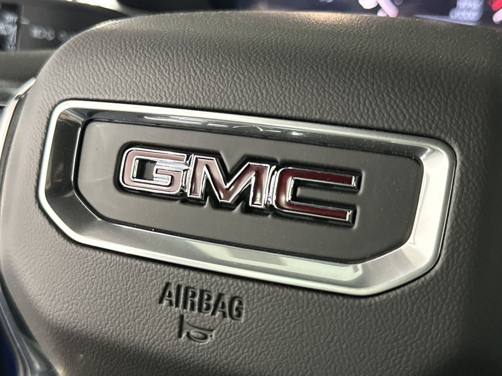new 2025 GMC Canyon car, priced at $45,095
