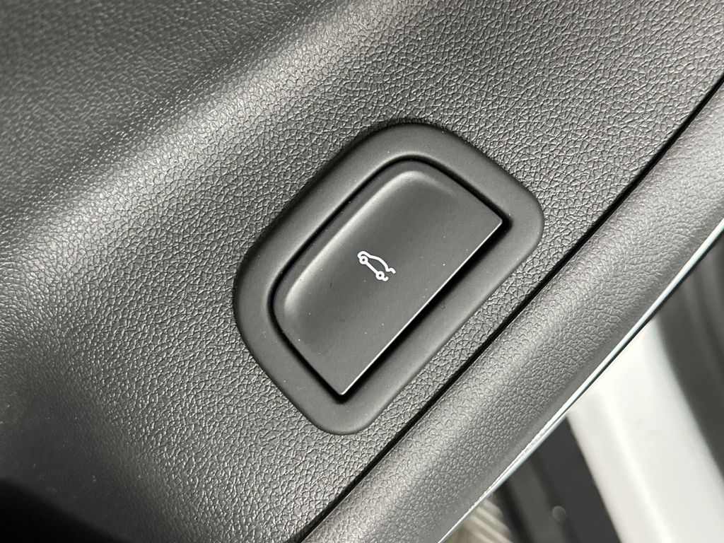 new 2025 GMC Acadia car, priced at $44,930