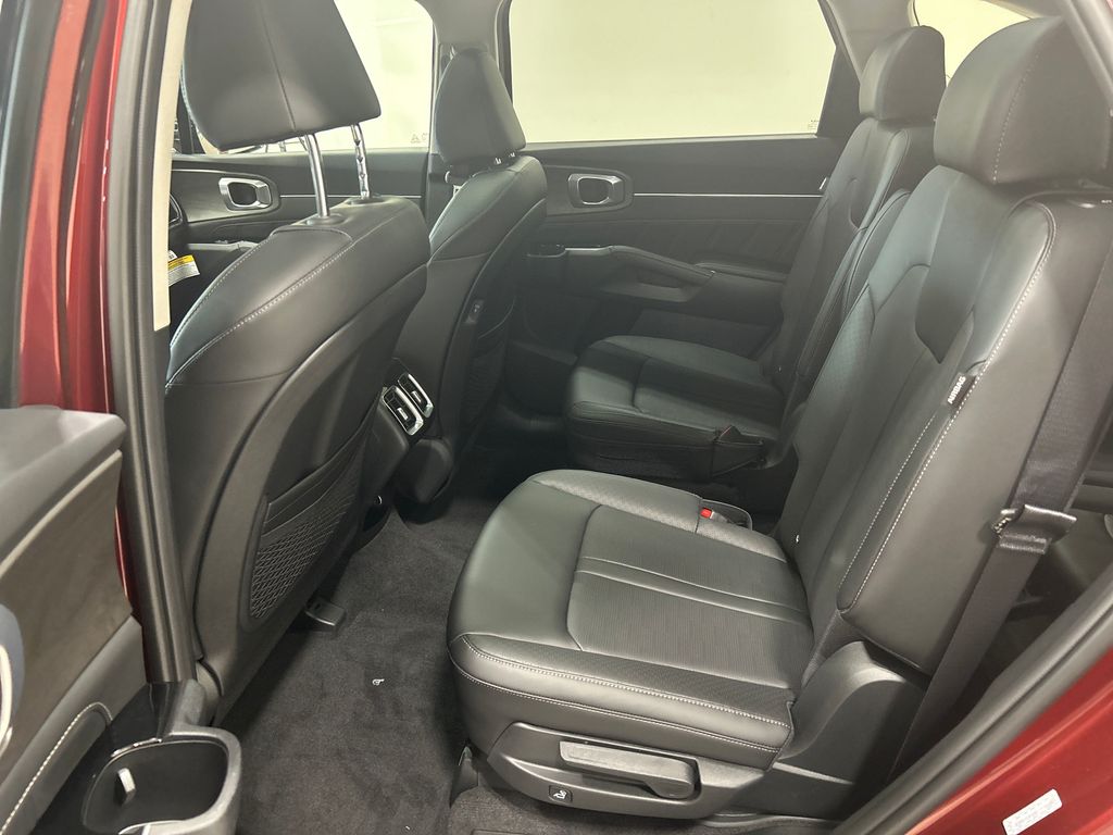 new 2025 Kia Sorento car, priced at $42,287