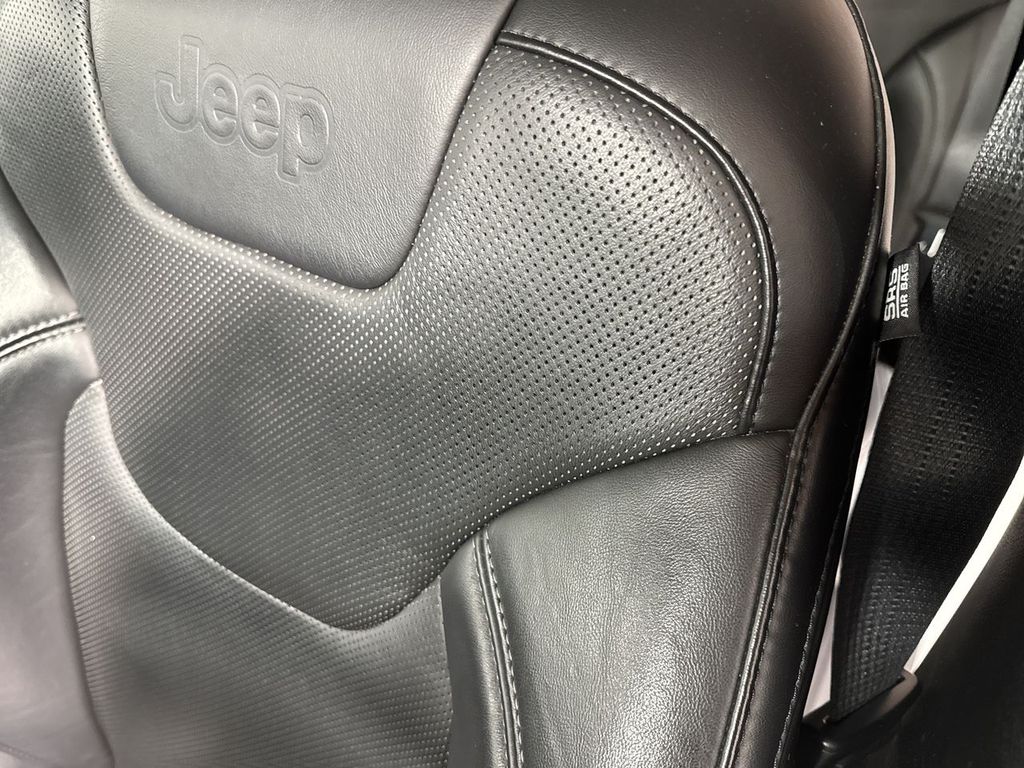 used 2019 Jeep Cherokee car, priced at $16,283