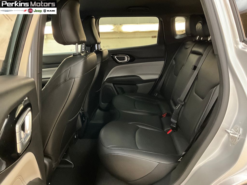 new 2025 Jeep Compass car, priced at $37,007