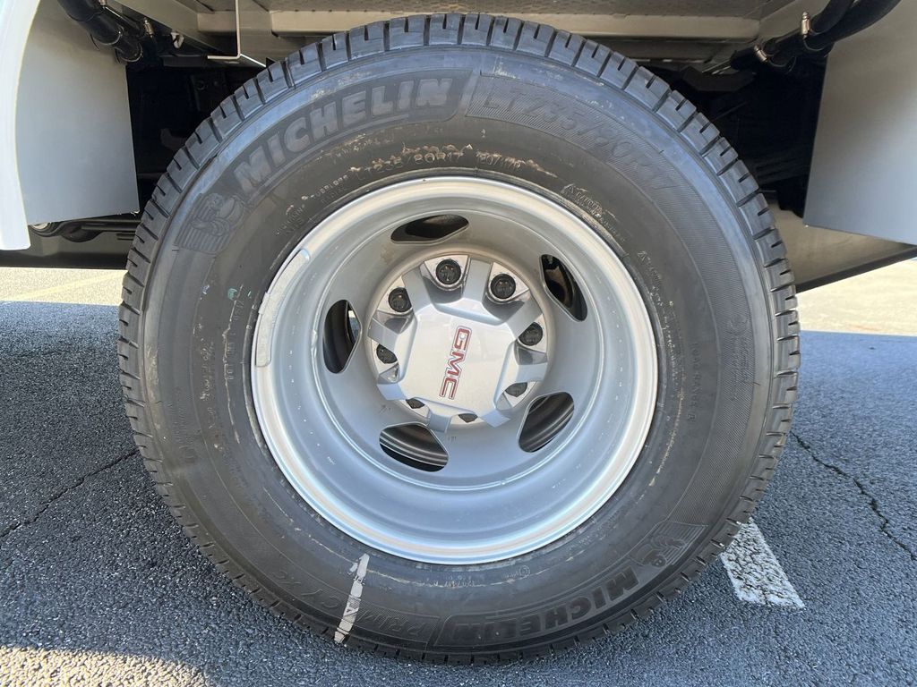 new 2025 GMC Sierra 3500HD car, priced at $55,968