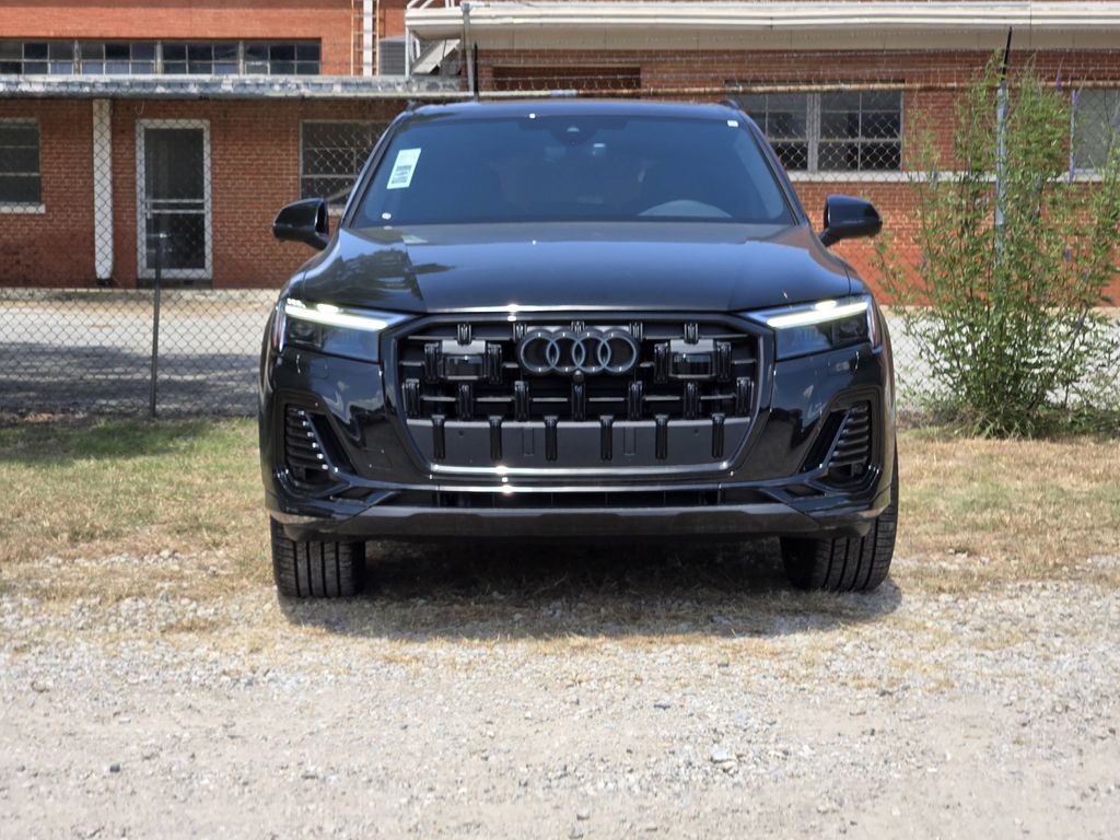 new 2025 Audi Q7 car, priced at $72,850