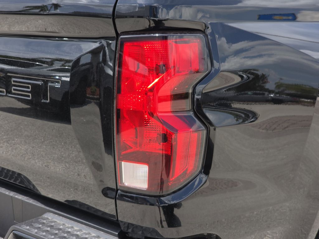 new 2025 Chevrolet Colorado car, priced at $32,837