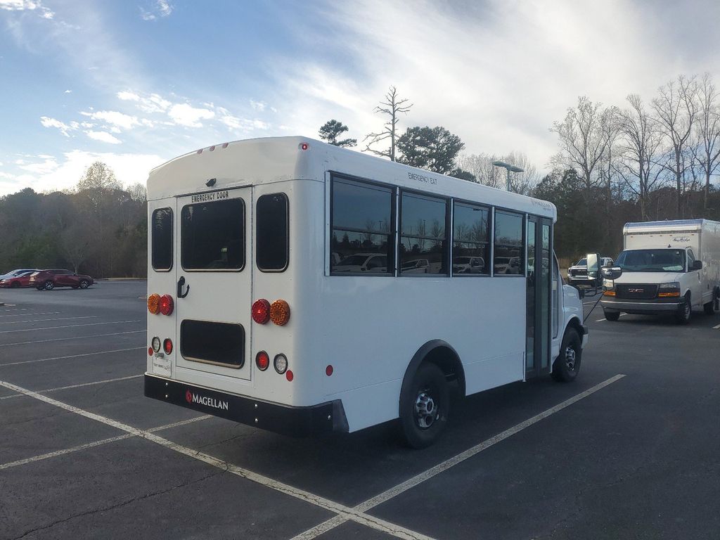 new 2023 GMC Savana 3500 car, priced at $32,954