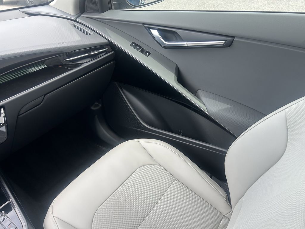 used 2025 Kia Niro car, priced at $23,497