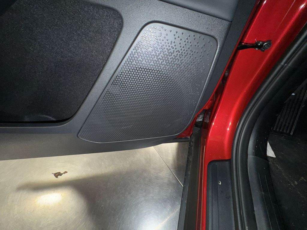 new 2025 Kia EV6 car, priced at $49,917