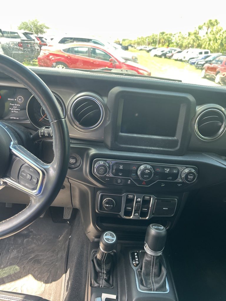 used 2019 Jeep Wrangler car, priced at $28,292