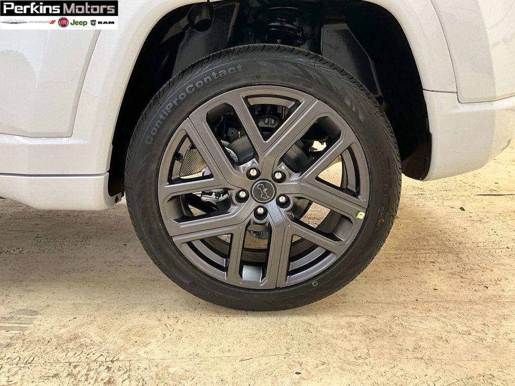 new 2025 Jeep Compass car, priced at $38,107