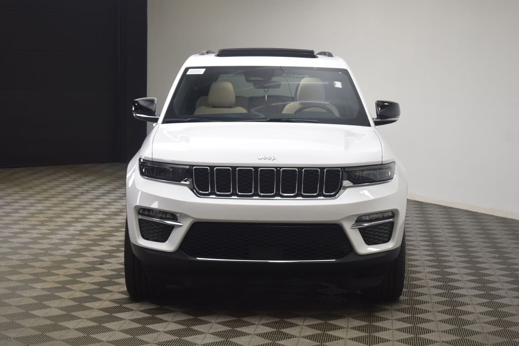 new 2025 Jeep Grand Cherokee car, priced at $49,254