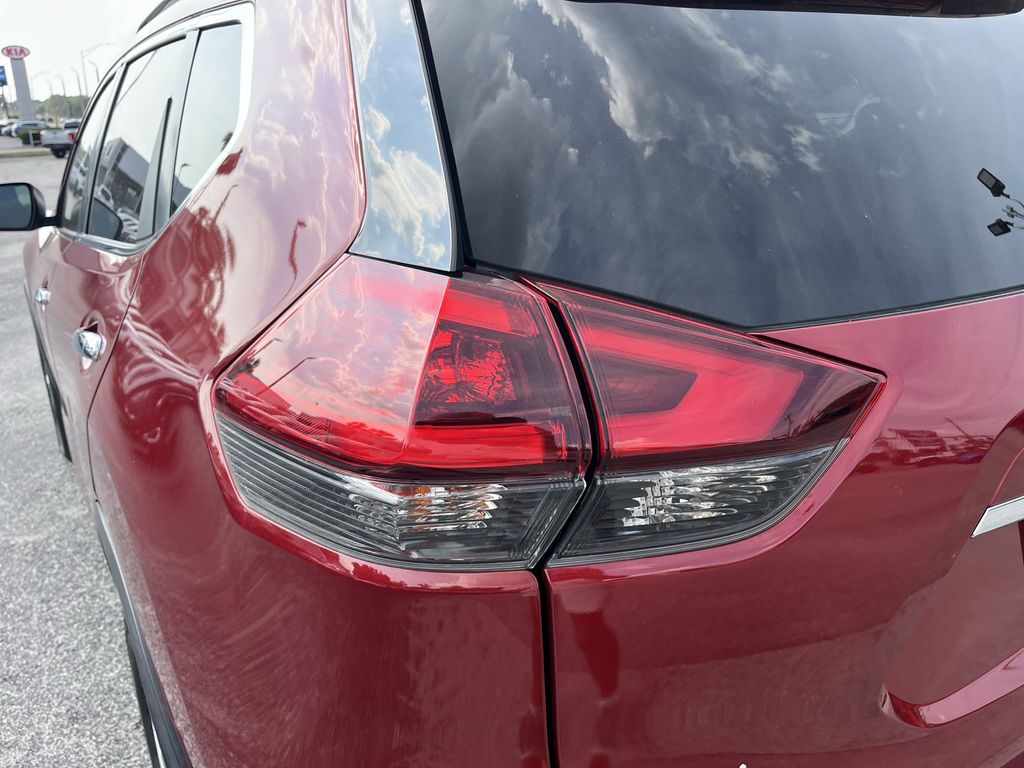 used 2020 Nissan Rogue car, priced at $18,292