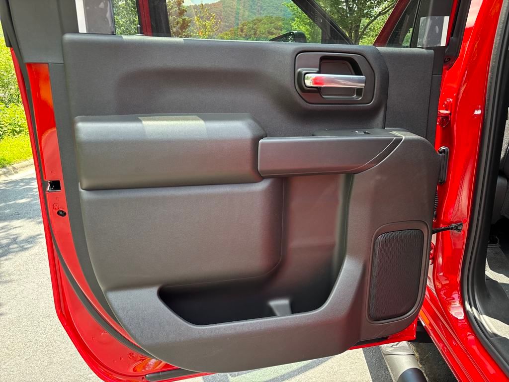 new 2025 Chevrolet Silverado 2500HD car, priced at $69,890
