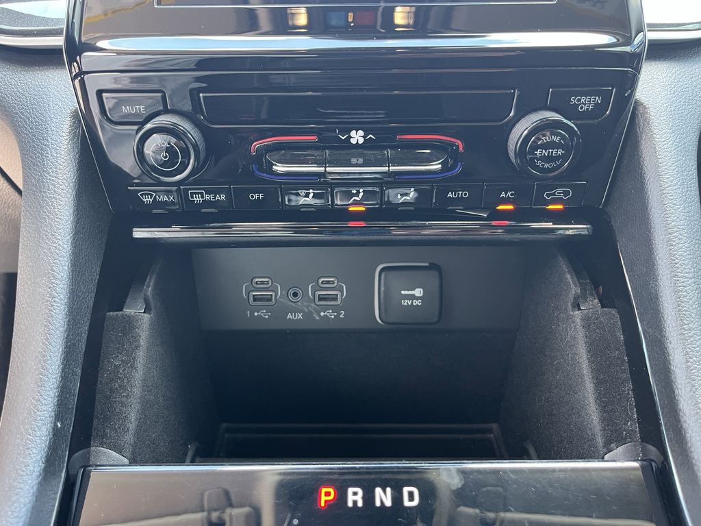 used 2023 Jeep Grand Cherokee L car, priced at $28,795