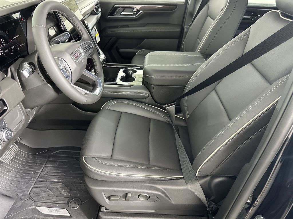 new 2025 GMC Yukon car, priced at $76,529