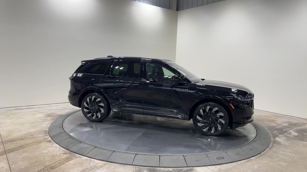 new 2025 Lincoln Nautilus car, priced at $67,495