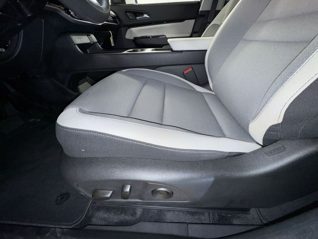 new 2025 Honda Prologue car, priced at $52,350