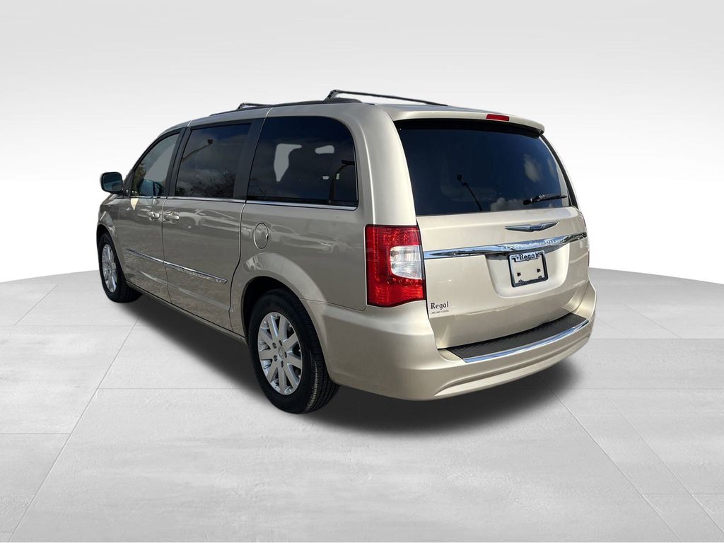 used 2014 Chrysler Town & Country car, priced at $8,791