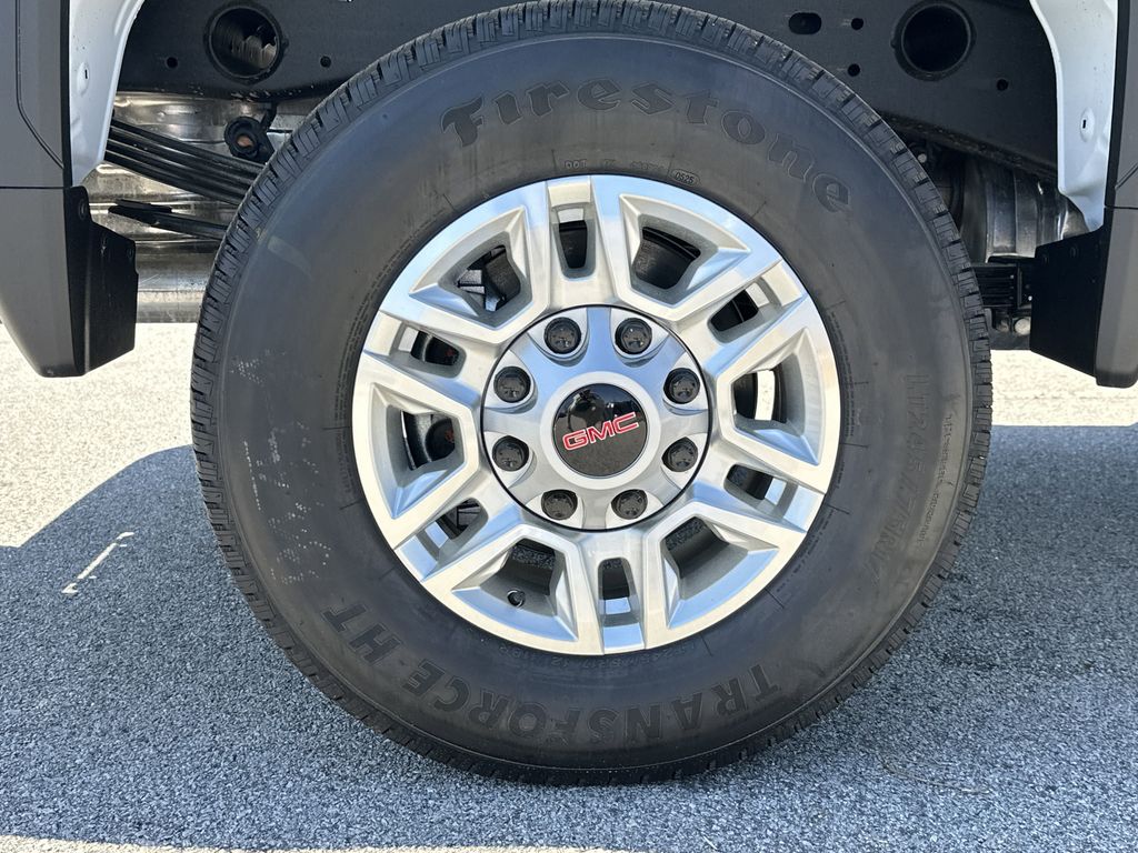 new 2025 GMC Sierra 2500HD car, priced at $50,885