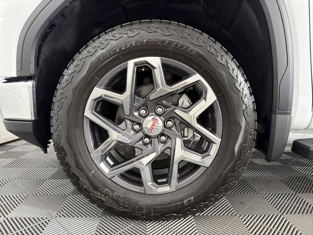 new 2026 GMC Sierra 1500 car, priced at $60,925