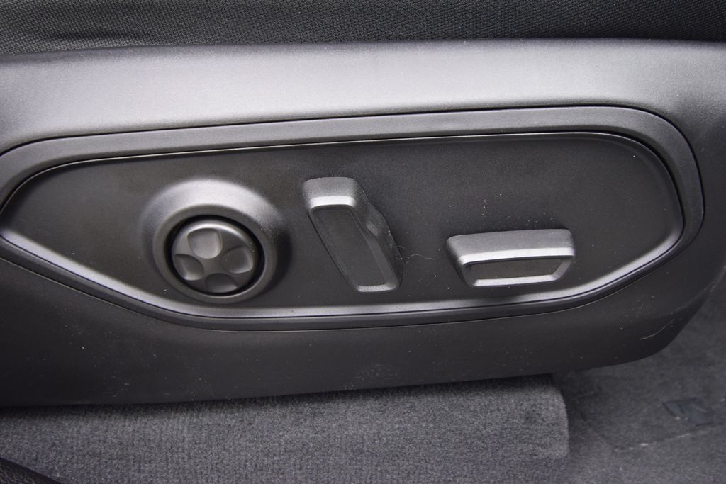 new 2025 Jeep Grand Cherokee L car, priced at $50,985