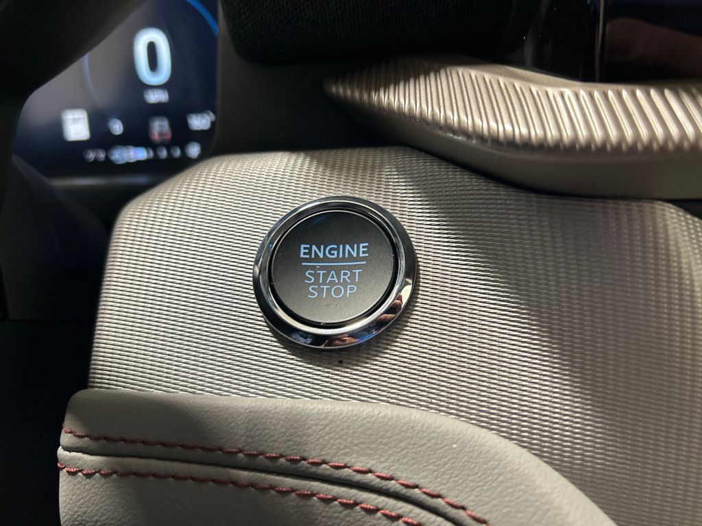 new 2025 Ford Explorer car, priced at $45,826