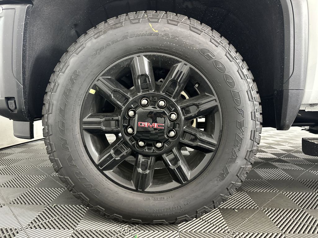 new 2025 GMC Sierra 2500HD car, priced at $86,639