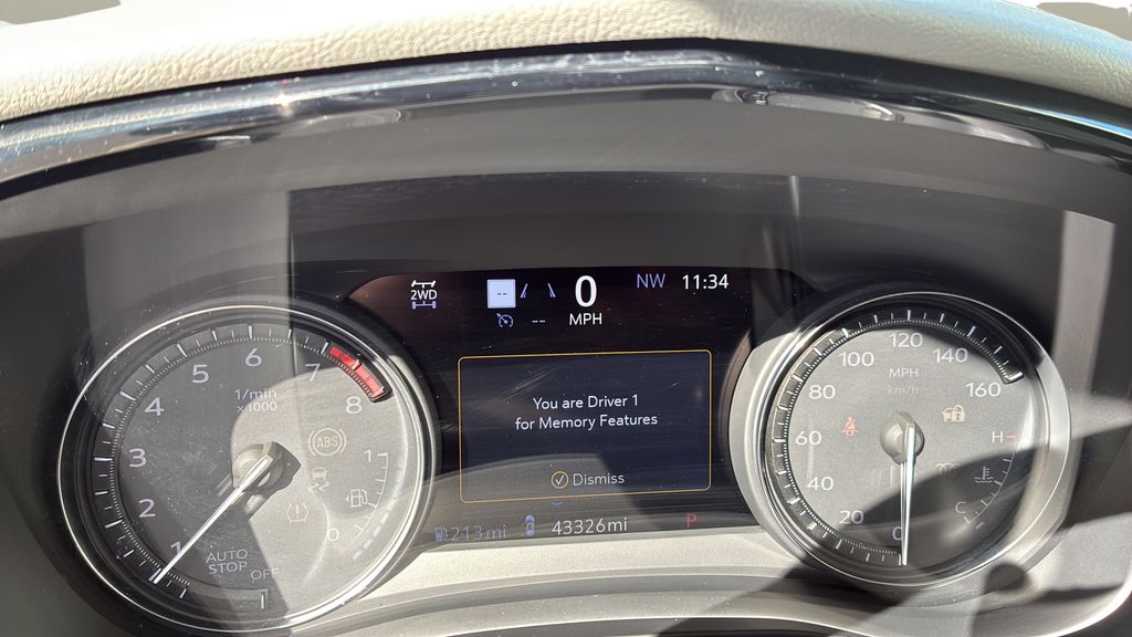 used 2023 Cadillac XT6 car, priced at $37,400