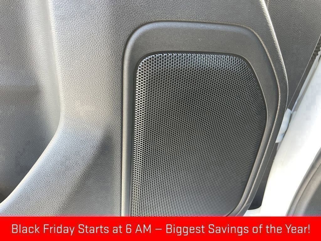 new 2025 GMC Sierra 1500 car, priced at $41,334