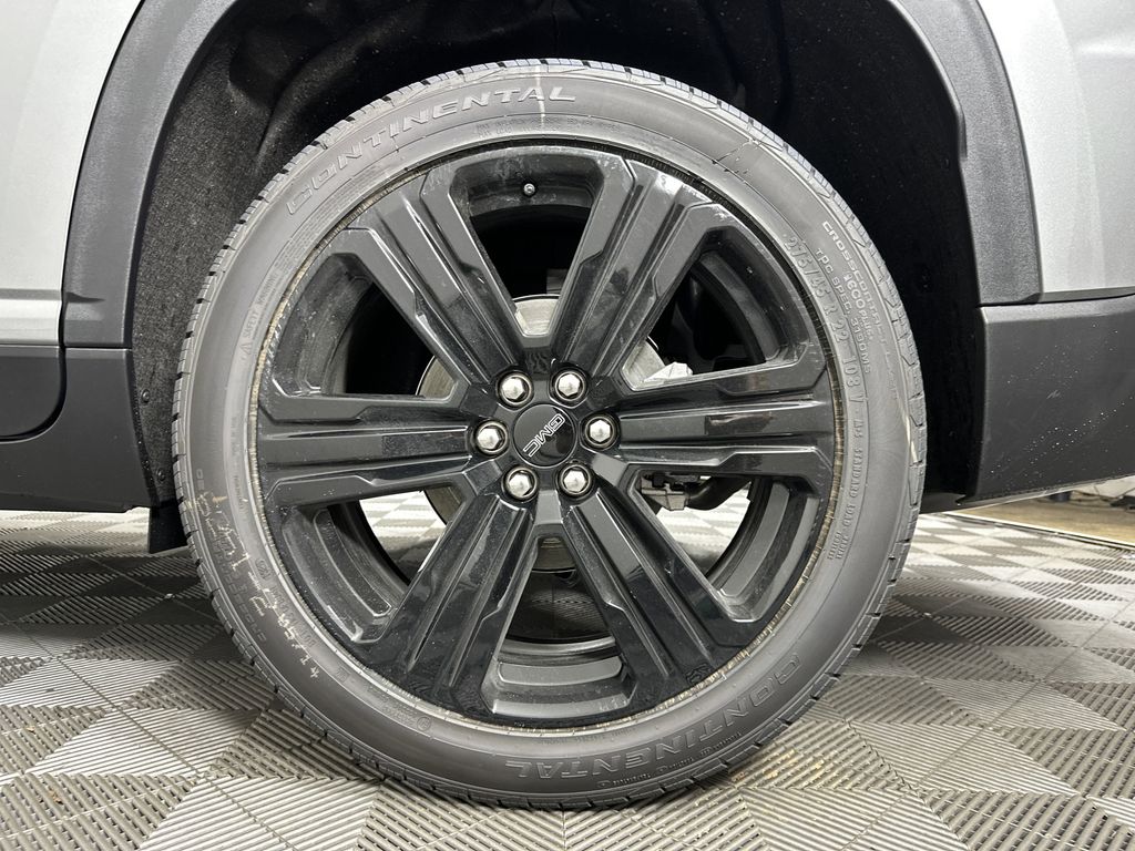 new 2025 GMC Acadia car, priced at $50,624