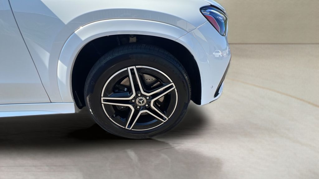 used 2024 Mercedes-Benz GLE car, priced at $52,600