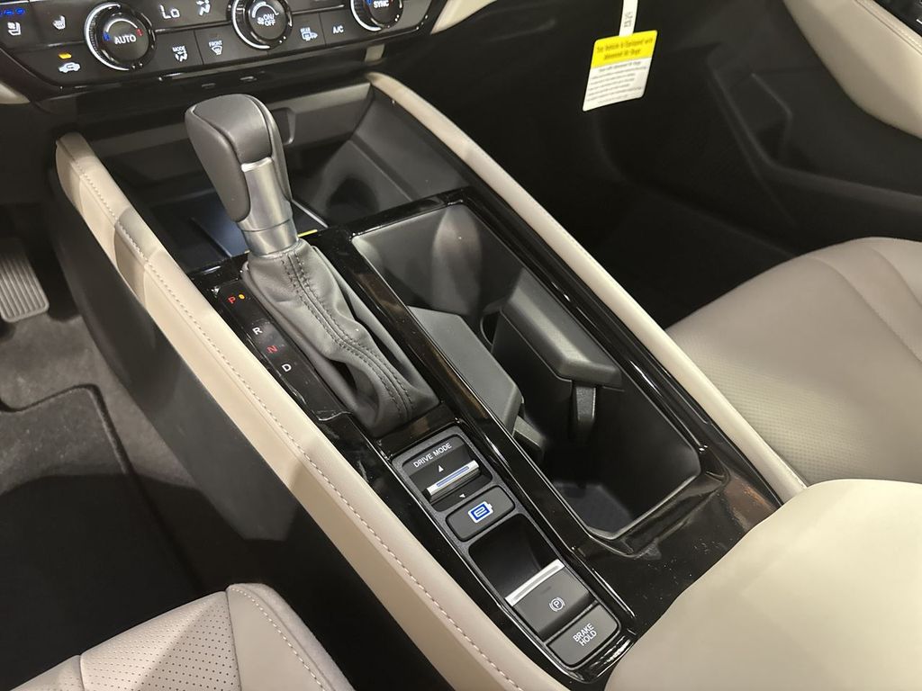 new 2025 Honda Accord Hybrid car, priced at $40,450