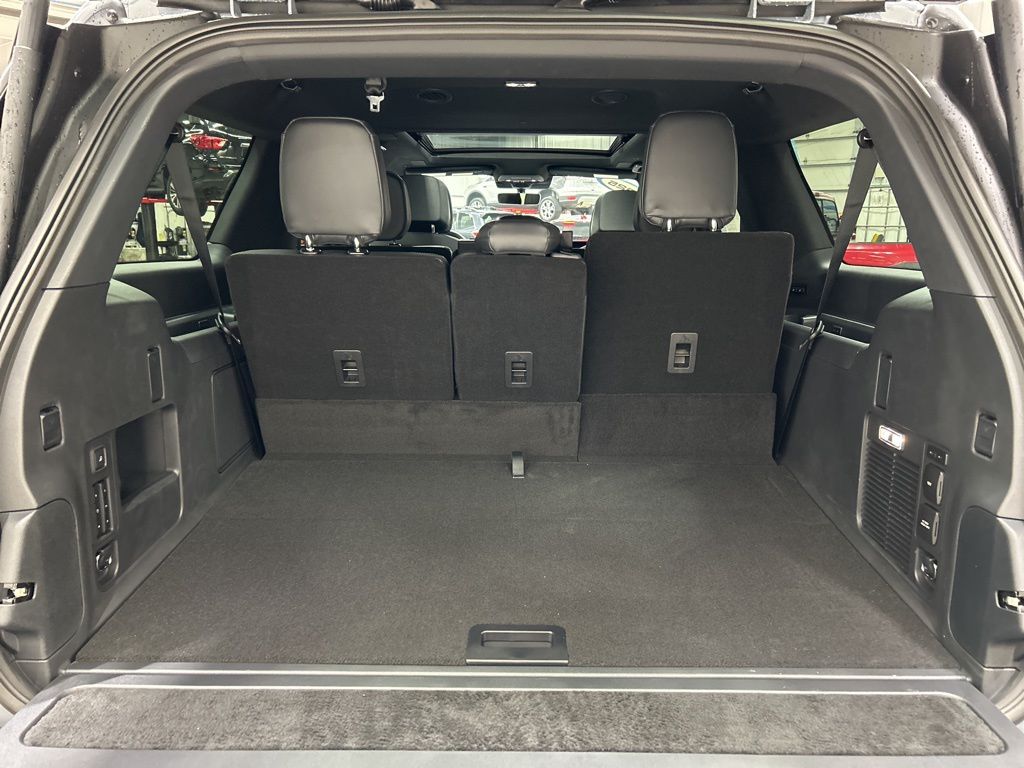 new 2025 Lincoln Navigator L car, priced at $108,185