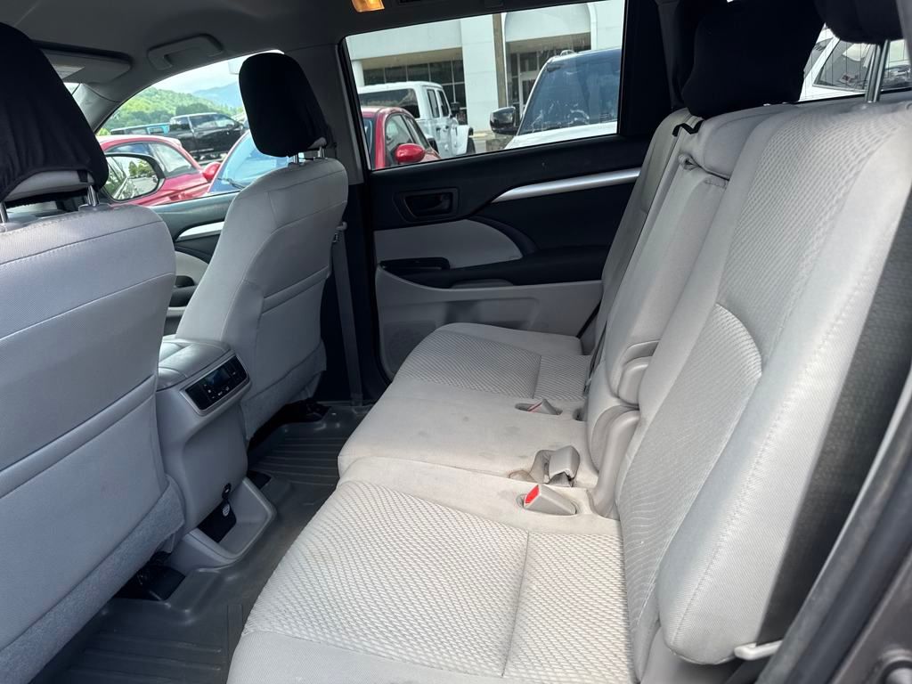 used 2016 Toyota Highlander car, priced at $20,800