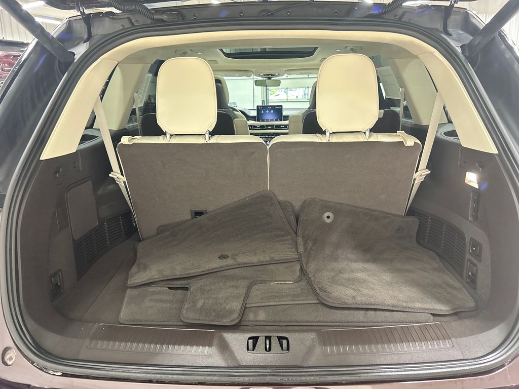 used 2024 Lincoln Aviator car, priced at $67,914