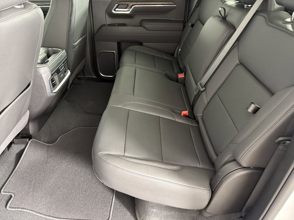 new 2026 GMC Sierra 1500 car, priced at $60,925