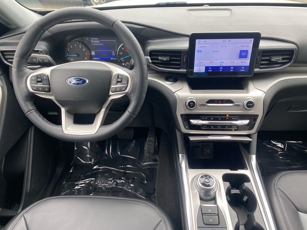 used 2022 Ford Explorer car, priced at $31,995