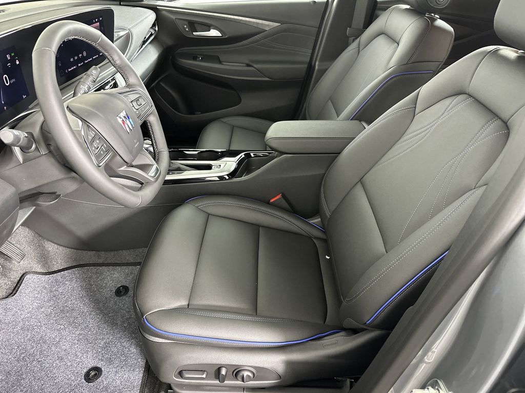 new 2025 Buick Envista car, priced at $29,869