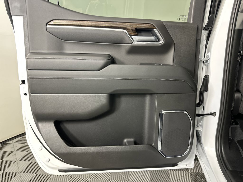 new 2025 GMC Sierra 1500 car, priced at $50,790