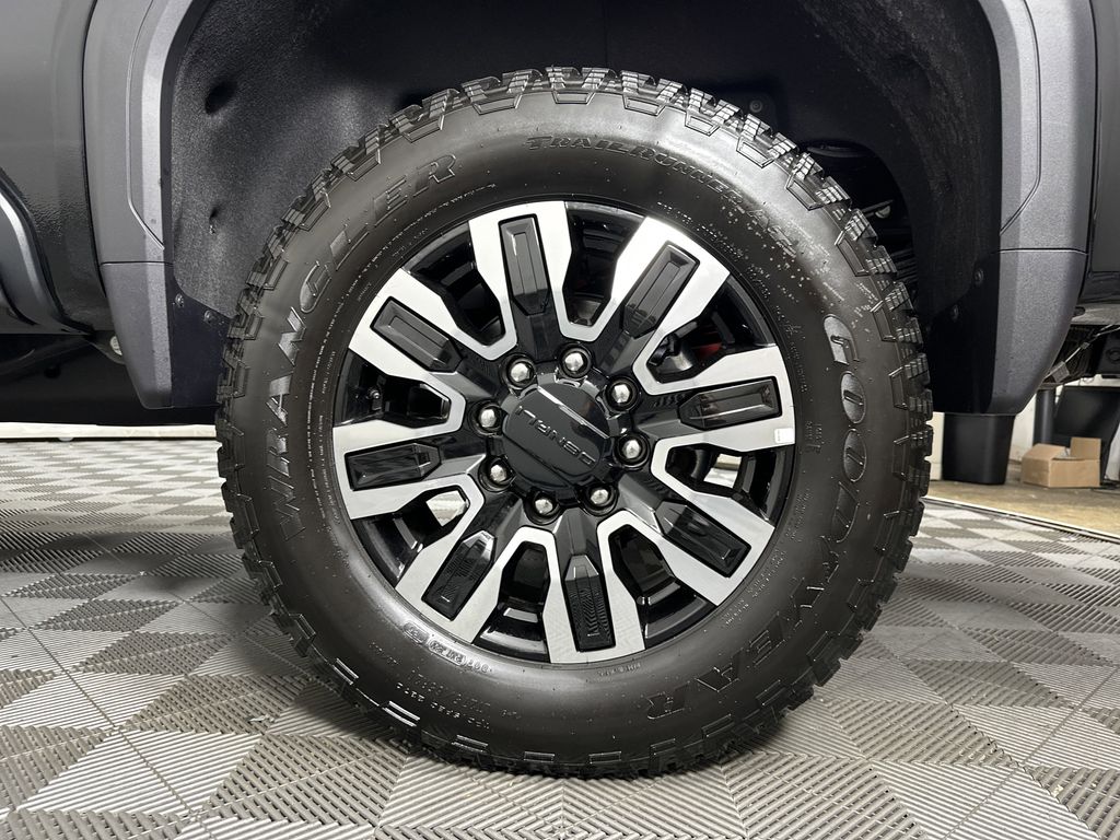 new 2025 GMC Sierra 2500HD car, priced at $94,014