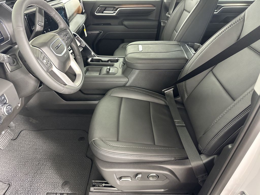 new 2025 GMC Sierra 2500HD car, priced at $85,639