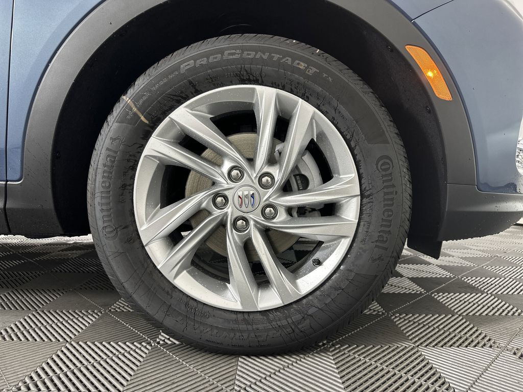 new 2025 Buick Envista car, priced at $27,375