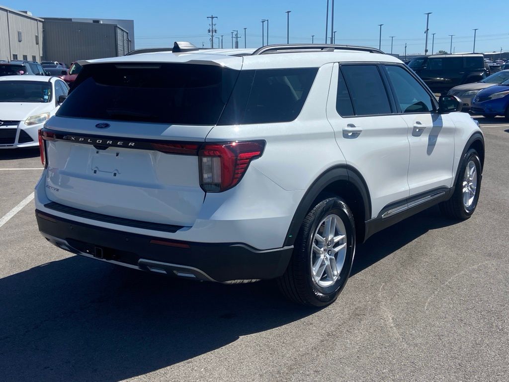 new 2025 Ford Explorer car, priced at $42,286